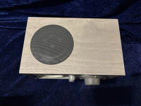 Радиоприемник с часами Tivoli Model One+