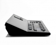 Цифровая консоль управления Exell Lighting EXLCONSOL8