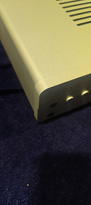 Интегральный усилитель со встроенным ЦАП QUAD Vena II. Цвет Silver Интегральный усилитель со встроенным ЦАП QUAD Vena II. Цвет Silver