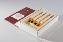 Кабель межблочный аналоговый RCA Van den Hul 3T The Hill Hybrid. Длина 0,8 метра