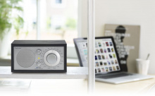 Радиоприемник Tivoli Model One BT Цвет: Серебро/Черный [Silver/Black]