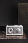 Радиоприемник с часами Tivoli Model Three BT Цвет: Белый [White]