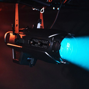 Профильный прожектор - Cameo P6 Профильный прожектор - Cameo P6