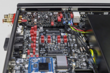 Устройство "все-в-одном"Moon by Simaudio 371 Цвет: Двухцветный [2-Tone]